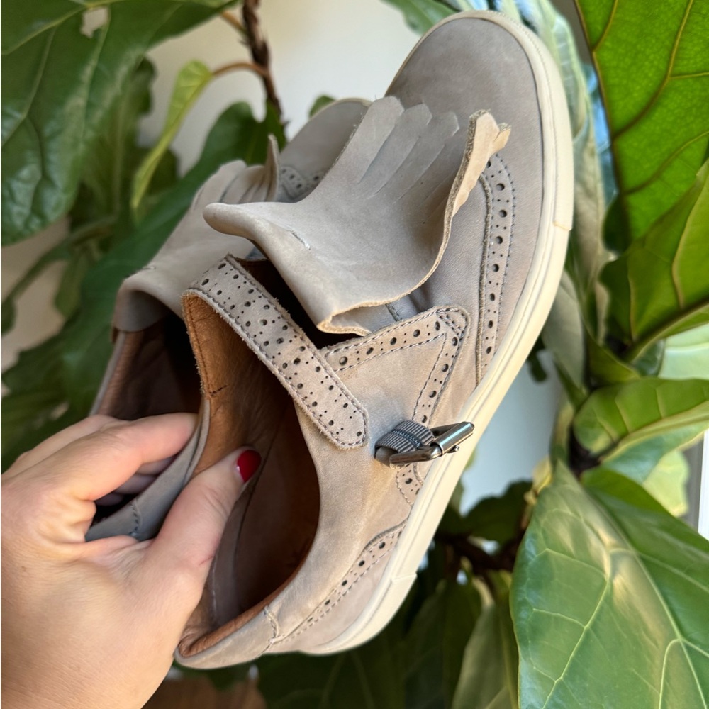 Frye Gemma Kiltie Grey leather Sneakers - Picture 3 of 16